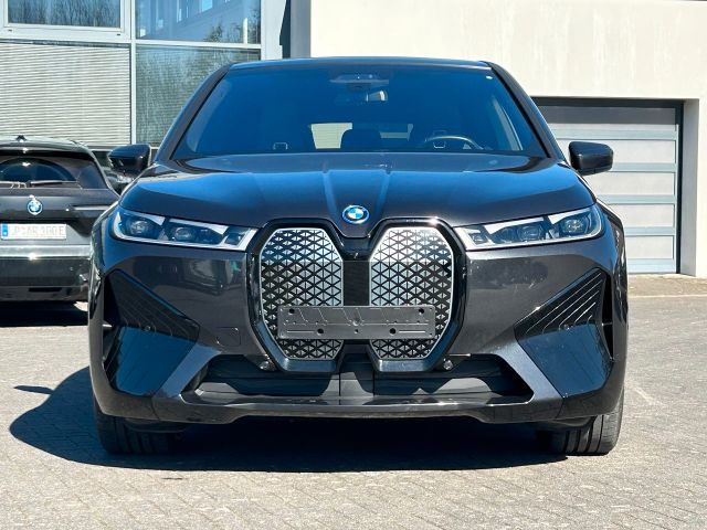 BMW iX 40 xDrive