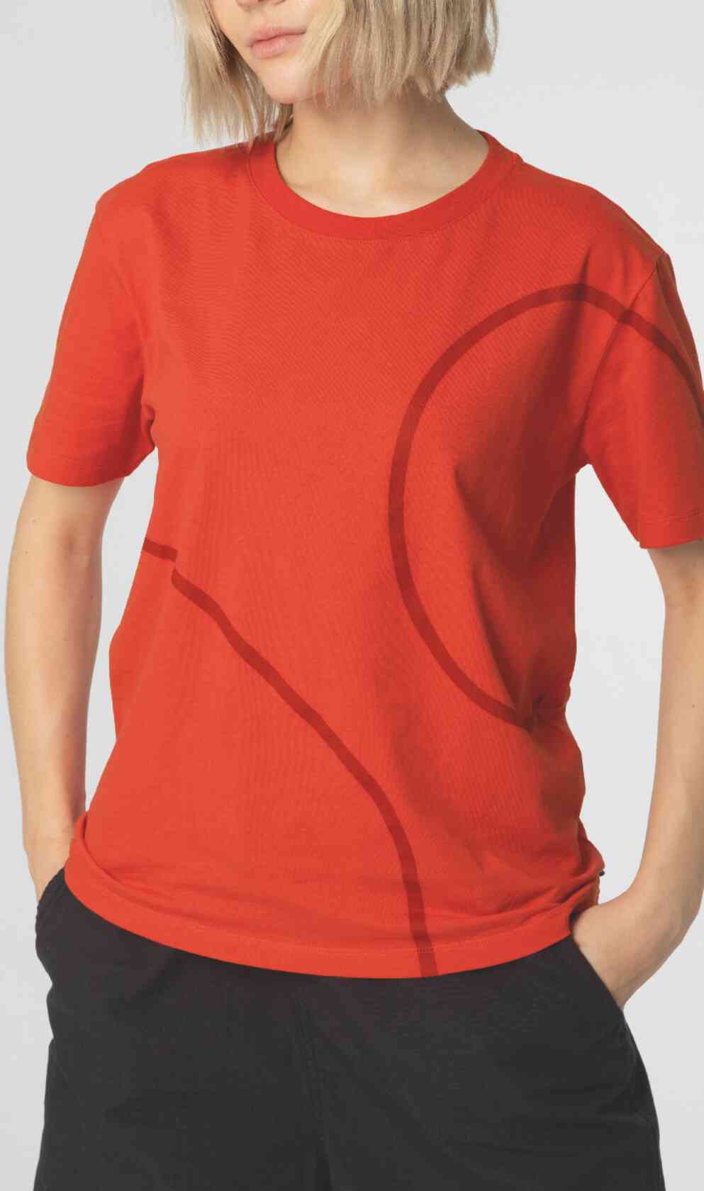 Mini Outline Print T-Shirt for Women in Rebel Red