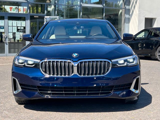 BMW 530e xDrive Touring Luxury Line BMW 530e xDrive Touring Luxury Line