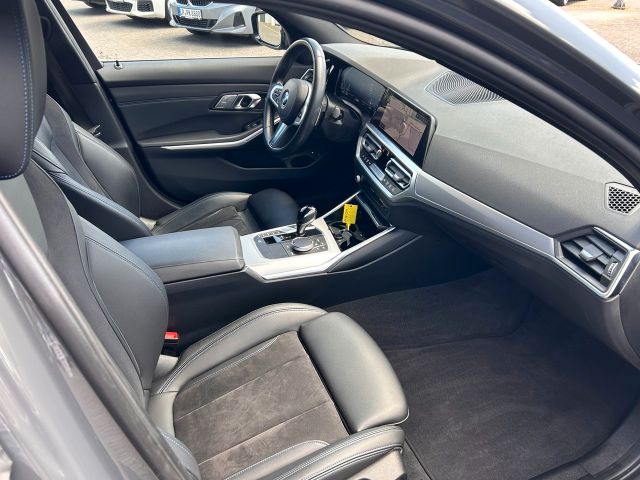 BMW 330e xDrive Touring M Sport