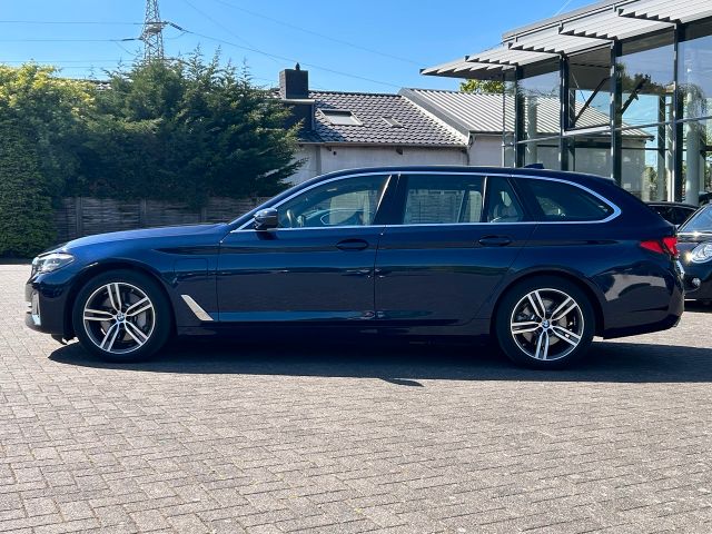 BMW 530e xDrive Touring Luxury Line BMW 530e xDrive Touring Luxury Line