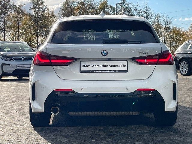 BMW 118i Automatik Limousine 