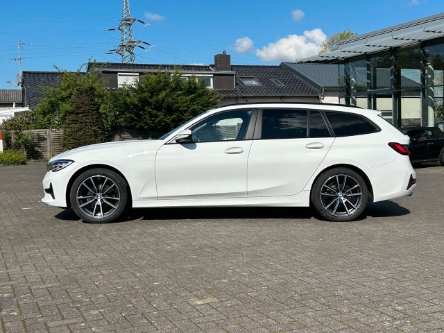 BMW 320d Automatik Touring Advantage