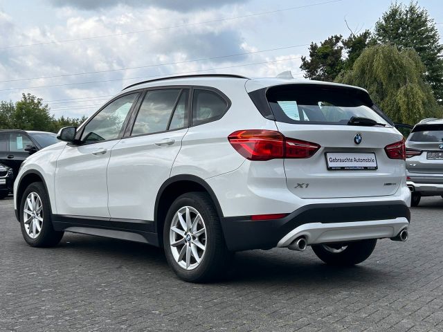 BMW X1 xDrive 20 i BMW X1 xDrive 20 i