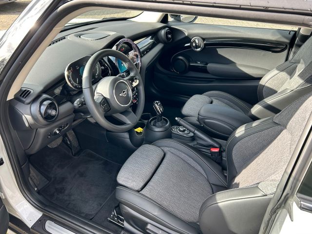 MINI Cooper Classic Trim 3-türig