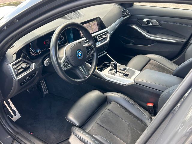 BMW 330e xDrive Touring M Sport