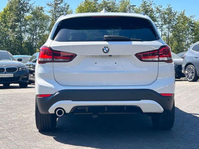 BMW X1 sDrive 18 i Sport Line BMW X1 sDrive 18 i Sport Line