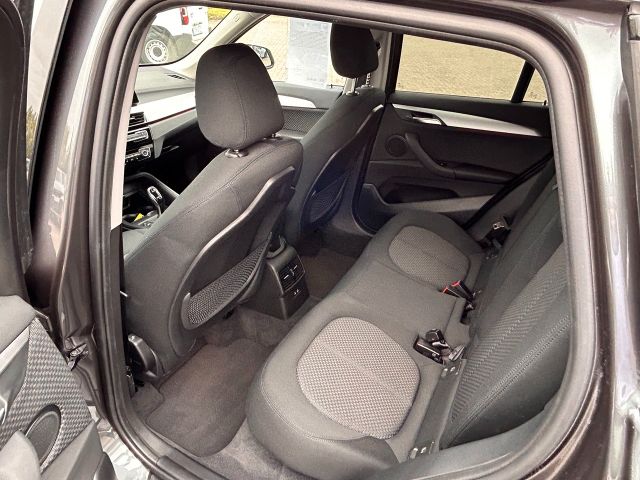 BMW X1 sDrive 20 i Advantage