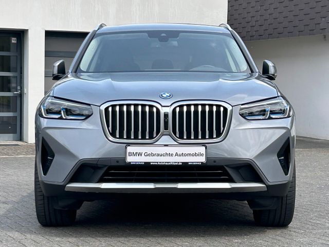 BMW X3 xDrive 30 e BMW X3 xDrive 30 e