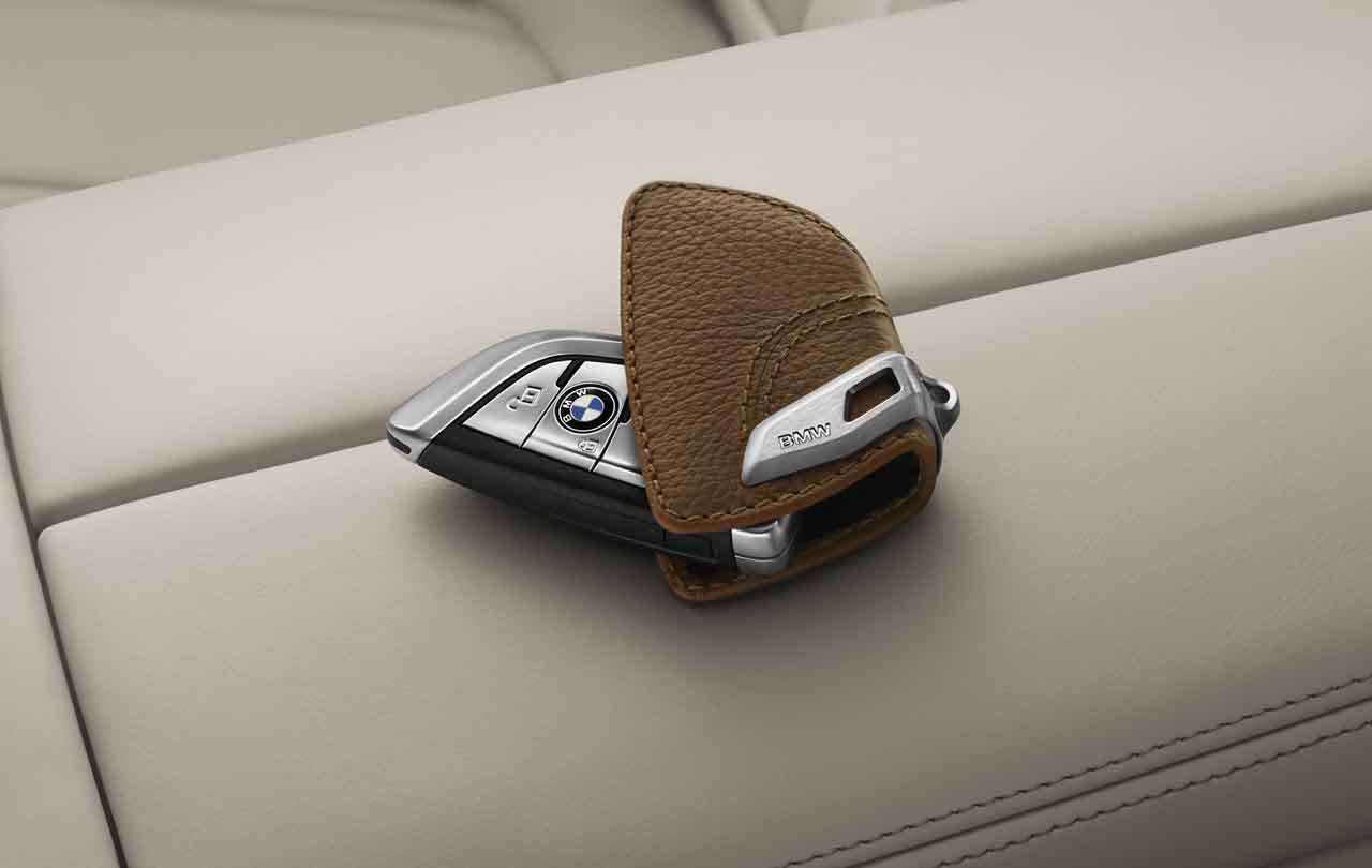 BMW Schlüsseletui mit Edelstahlspange