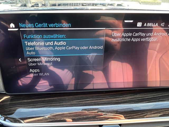 BMW 530e xDrive Touring Luxury Line BMW 530e xDrive Touring Luxury Line