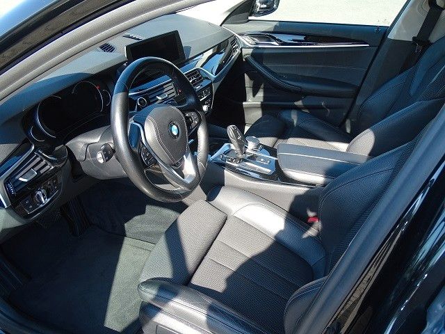 BMW 530i Sport-Automatik Touring Sport Line