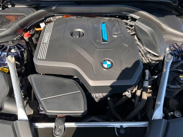 BMW 530e xDrive Touring Luxury Line BMW 530e xDrive Touring Luxury Line