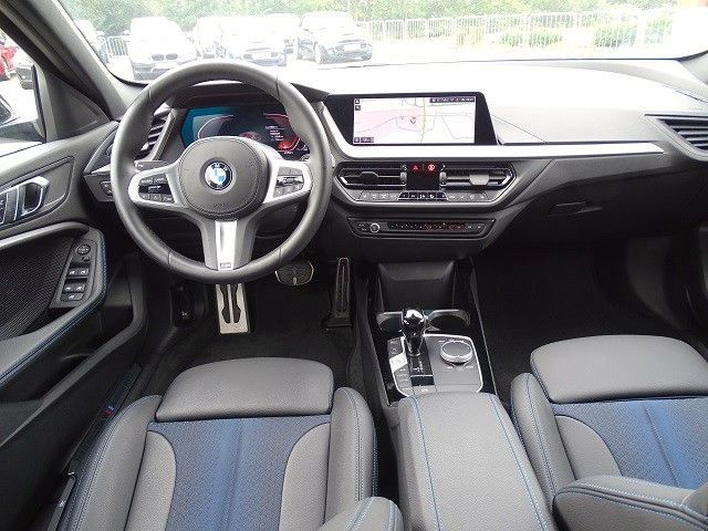BMW 120 i Limousine